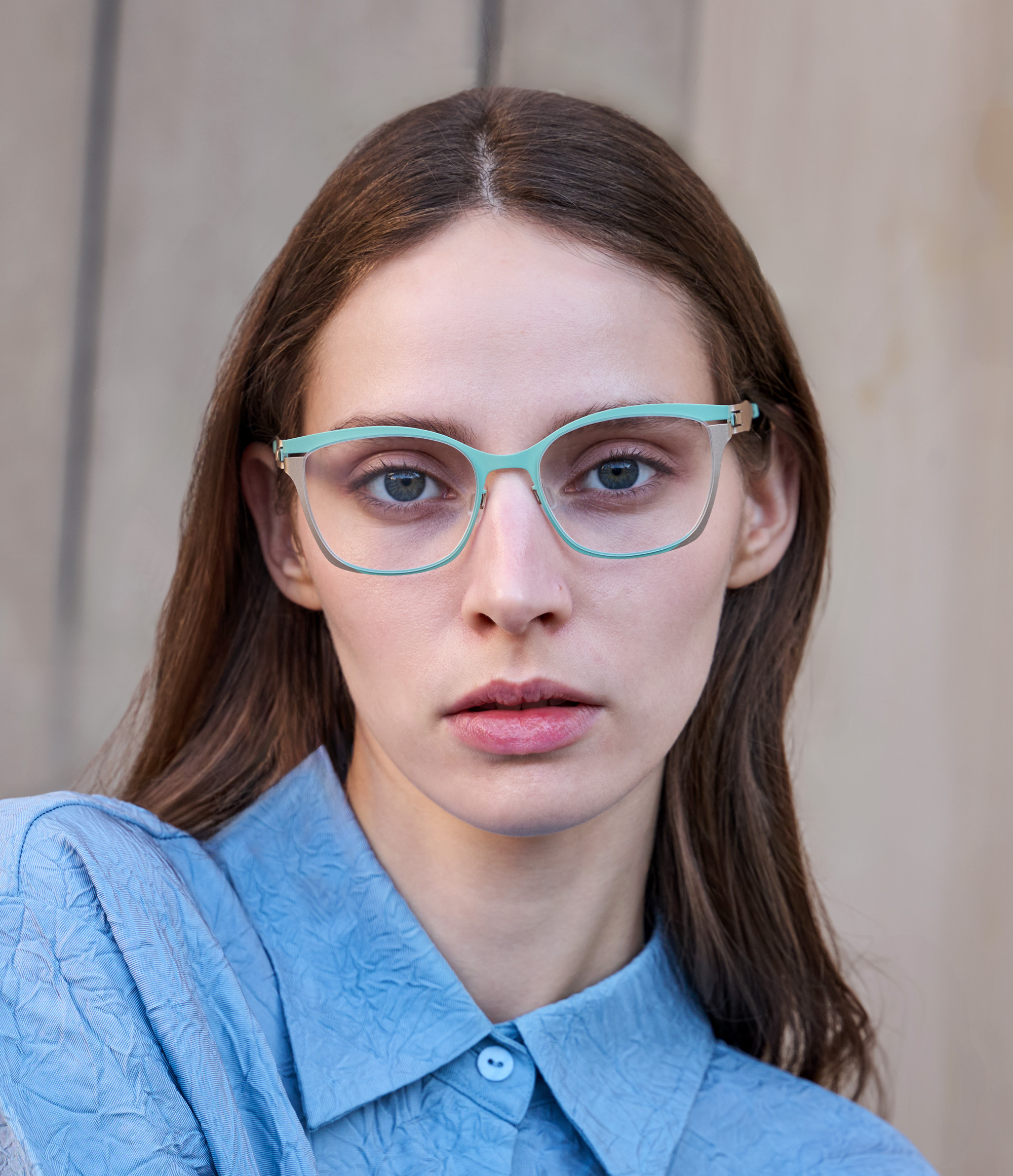Model wearing OVVO eye glasses